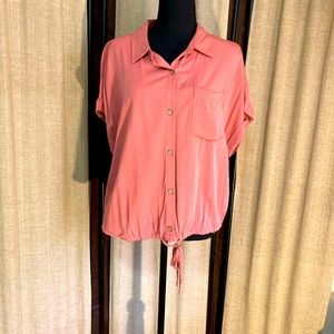 Coral shirt size X-Large. New without tags. By no boundaries. Very nice.
